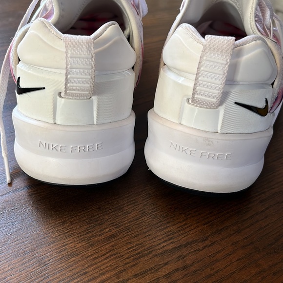 WOMEN'S NIKE FREE METCON 2 AMP CI1753-109. Women’s size 10.5. - Picture 2 of 7